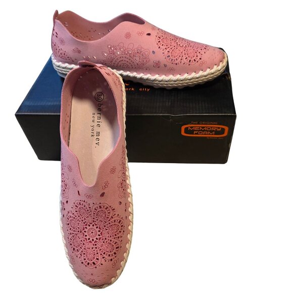 Bernie Mev Shoes - Bernie Mev TW09 Pink Women's Laser Cut Mandala Floral Slip On Flats NIB
